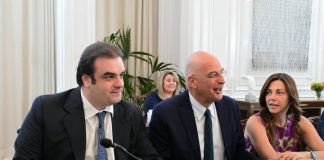 Νέα δημοσκόπηση: Ο Δένδιας το απόλυτο φαβορί για την ηγεσία της ΝΔ – Ακολουθεί ο Πιερρακάκης