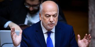 Φλωρίδης: «Γκάνγκστερς αυτοί που αναποδογύρισαν περιπολικό» – Διαψεύδει τα περί σύστασης εγκληματικής οργάνωσης