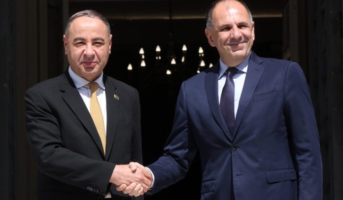 Ξανάρχισαν οι συνομιλίες Ελλάδας – Λιβύης για την οριοθέτηση ΑΟΖ