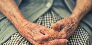 Ηράκλειο: Συνελήφθη άνδρας που απέσπασε 50.000 ευρώ από 90χρονη προσποιούμενος τον «γιατρό» που θα έσωζε την κόρη της