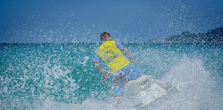 Σύμη: Με τζετ σκι και ιστιοφόρο αποβιβάζουν μετανάστες στην ακτή