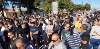 Σέρρες: Προπηλάκισαν τον υφυπουργό Αγροτικής Ανάπτυξης από τη SEREXPO – Τον φυγάδευσαν έγκαιρα