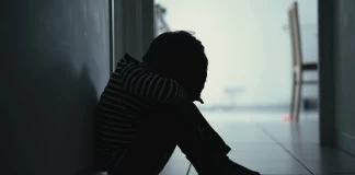 Διαστάσεις κρίσης παίρνει στη Βρετανία η σεξουαλική κακοποίηση ανηλίκων από ανήλικους