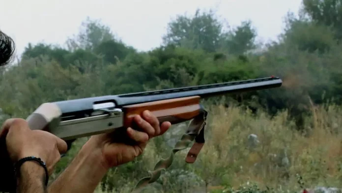 Τύρναβος: 88χρονος πυροβόλησε τον 18χρονο φίλο της εγγονής του