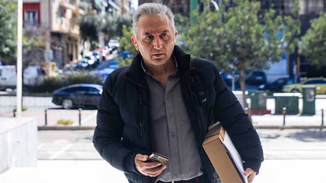 konstantinidis_0404_1460-820_new