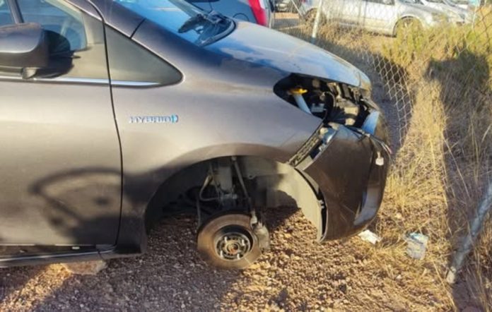 Πολίτης βρήκε το αυτοκίνητό του ρημαγμένο στον Προαστιακό Κορωπίου