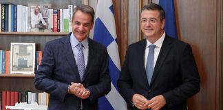 Ο Κυριάκος και η… αποστολή του Αποστόλη