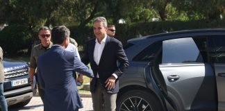 Το εμπάργκο πιάνει και τον Κ. Μητσοτάκη