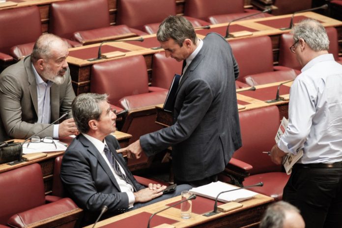 Ανδρέας Λοβέρδος: Από «τιμωρός» Μητσοτάκη σε «ακόλουθο» Μητσοτάκη