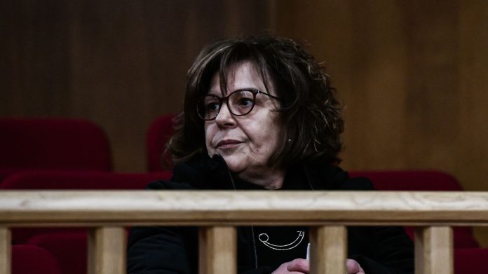 Εκτός φυλακής ο Μιχαλολιάκος: «Αυτή είναι η δικαιοσύνη – Oι δολοφόνοι έξω, οι αλληλέγγυοι μέσα» – Η οργισμένη αντίδραση της Μάγδας Φύσσα