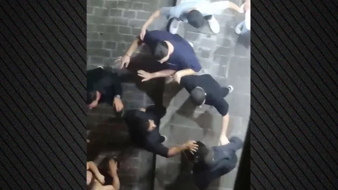 Συνελήφθησαν οι τρεις νεαροί που πέταξαν ανήλικο σε τζαμαρία στην Κρήτη