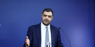 Μαρινάκης: Το ΠΑΣΟΚ είτε λέει ψέματα σε αυτά που τάζει είτε θα αυξήσει φόρους