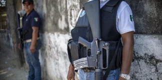 Μεξικό: Αντιναύαρχος, επιχειρηματίες, τελωνειακοί και άλλοι συνελήφθησαν ως ύποπτοι για διακίνηση κλεμμένων καυσίμων