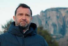 Ο Νίκος Πλακιάς γράφει την αλήθεια για τη Ζωή Κωνσταντοπούλου: «Για τη Ζωή των Τεμπών μη λέτε τίποτα, απαγορεύεται»