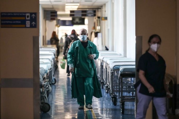 Λάθος μετάγγιση αίματος: Σε μονάδα αυξημένης φροντίδας ο 67χρονος ασθενής – Eλεγχος για τα πρωτόκολλα