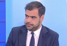 Δημοσιογράφοι ΞΕΦΤΙΛΙΖΟΥΝ Μαρινάκη: «Μιλάτε εσείς για τραμπουκισμό; Με τα τσεκούρια;; – (VIDEO)