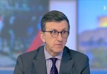 Πορτοσάλτε για Μουτσάτσου: “Αρτέμη Σώρα ζεις, εσύ μας οδηγείς – Ήταν μαζί με τους δραχμιστές”