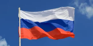 Ρωσία για απειλές Ζελένσκι: Το παίζει γενναίος στρατιώτης στους “κουβαλητές” Ευρωπαίους