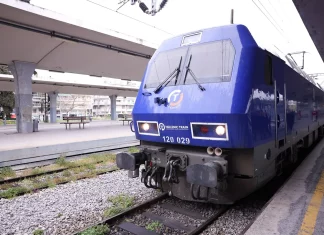 Βλάβη σε τρένο που εκτελούσε το δρομολόγιο Θεσσαλονίκη – Αθήνα: Καθυστέρηση άνω των 60 λεπτών