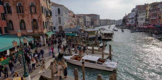 Ζευγάρι Εβραίων τουριστών δέχθηκε επίθεση από συμμορία Βορειοφρικανών στη Βενετία