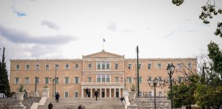 Δημοσκόπηση ALCO: Δένδιας και Πιερρακάκης οι πλέον επιτυχημένοι υπουργοί – Αρνητικό πρόσημο στην αξιολόγηση της κυβέρνησης