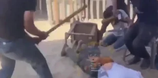 Σοκαριστικό βίντεο: Μέλη της Χαμάς ξυλοκοπούν άγρια πολίτες σε αγορά της Γάζας