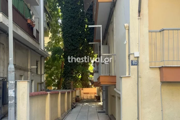 Αδελφοκτονία στη Θεσσαλονίκη: Η 59χρονη πάλεψε να σωθεί- Τι έδειξε η νεκροψία- νεκροτομή
