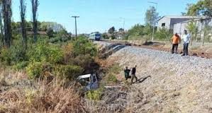 Tρένο παρέσυρε αγροτικό σε αφύλακτη διάβαση μέσα στο Σουφλί