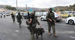 Το Ισραήλ κατεδαφίζει σπίτια στα χωριά των Παλαιστίνιων δραστών της επίθεσης στην Ιερουσαλήμ