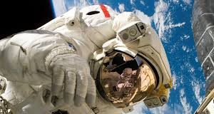 To τερμάτισε απατεώνας που ξεγέλασε 80χρονη στην Ιαπωνία: Την έπεισε ότι είναι αστροναύτης που χρειάζεται χρήματα για να αγοράσει… οξυγόνο