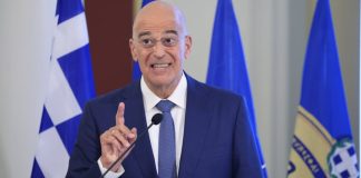 Πολύ κοντά Δένδιας – Μαρκόπουλος