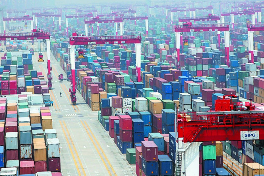 2019-12-13T161841Z_1433068291_RC2GUD9OHRKB_RTRMADP_5_USA-TRADE-CHINA-1200x800