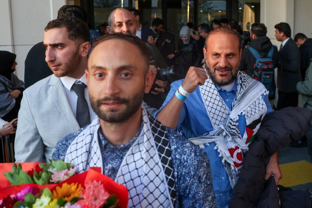 2025-10-04T155722Z_2015581112_RC235HAGLZ3S_RTRMADP_5_ISRAEL-PALESTINIANS-FLOTILLA-TURKEY-1200x800