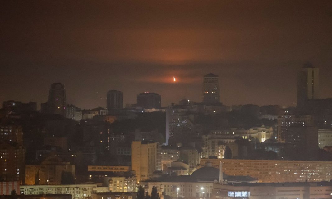 2025-10-22t054658z1857012411rc2sghaw6wk9rtrmadp3ukraine-crisis-attack-kyiv