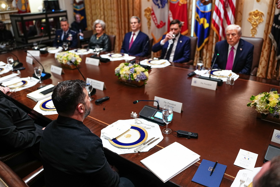 President Trump meets with Ukrainian President Zelensky at the White House