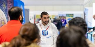 Οι ΗΠΑ απελαύνουν Βρετανό δημοσιογράφο επειδή άσκησε κριτική στο Ισραήλ