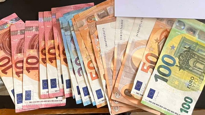 445db4fc61ac631a31a472c7337a5589-b