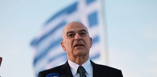 ΥΠΑΜ για Δένδια: «Ανυπόστατος ισχυρισμός για εκδήλωση φάντασμα στην Αυστρία»