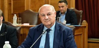 «Γαλάζιος» βουλευτής προειδοποιεί: «Η τέλεια καταιγίδα»