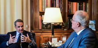 Ο Τασούλας «μαζεύει» Μητσοτάκη για τον Άγνωστο Στρατιώτη – Ο διάλογος του πρωθυπουργού με τον ΠτΔ