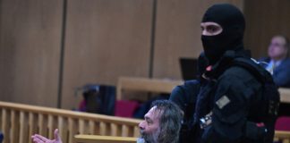 Ενταση στη δίκη της Χρυσής Αυγής στο Εφετείο – Αποβλήθηκε ο Γιάννης Λαγός, είπε «σκουπίδια τους δικαστές
