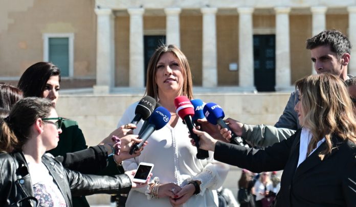 Καλημέρα Ζωή, αγρότες στα κάγκελα: Παρελάσεις με δύο «απρόσκλητους» πρωταγωνιστές