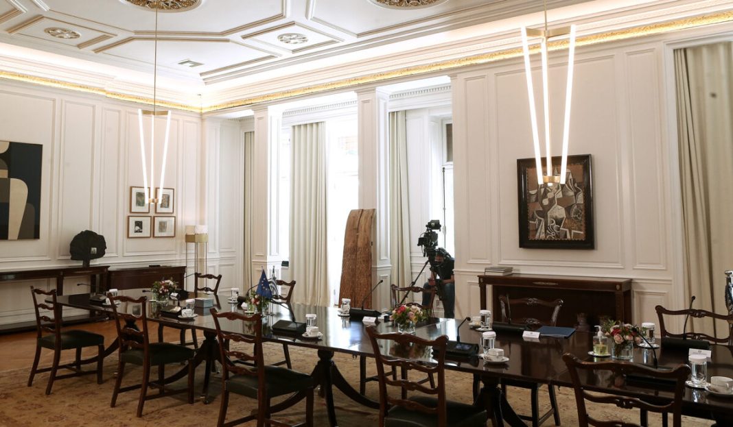 ΕΣΩΤΕΡΙΚΕΣ ΔΙΑΚΟΣΜΗΤΙΚΕΣ ΑΛΛΑΓΕΣ ΣΤΟ ΜΕΓΑΡΟ ΜΑΞΙΜΟΥ