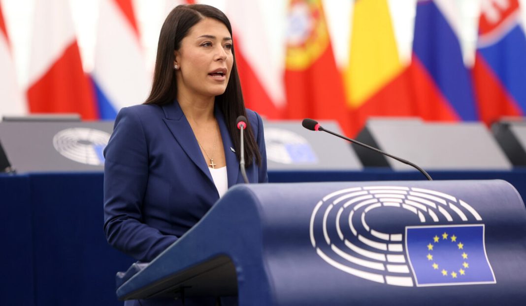 ΕΥΡΩΒΟΥΛΕΥΤΗΣ ΑΦΡΟΔΙΤΗ ΛΑΤΙΝΟΠΟΥΛΟΥ<br> 10η ΚΟΙΝΟΒΟΥΛΕΥΤΙΚΗ ΠΕΡΙΟΔΟΣ - ΕΥΡΩΕΚΛΟΓΕΣ 2024