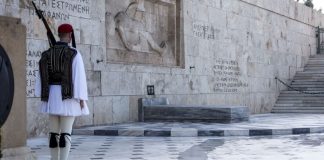 Ο «Άγνωστος Στρατιώτης» έφερε μπλεξίματα