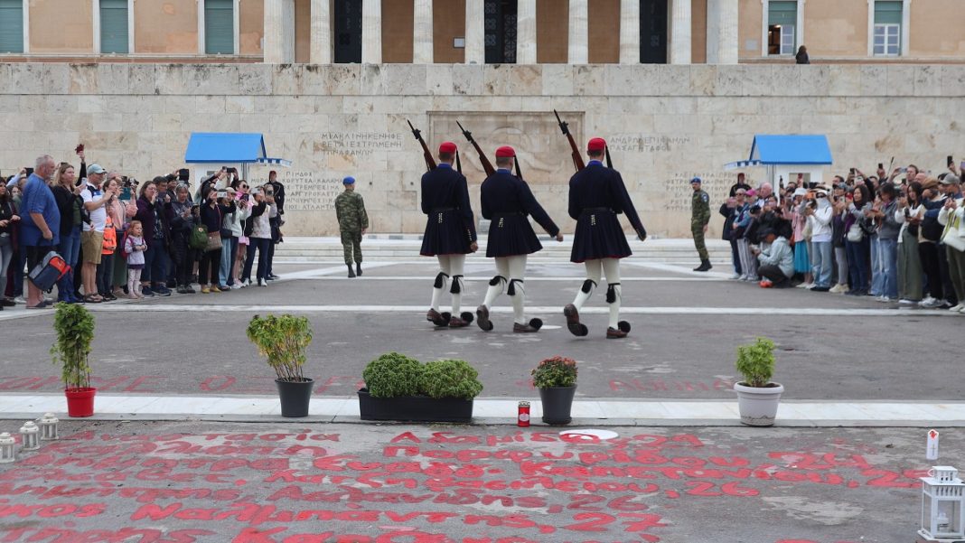 agnostos_stratiotis_new-2