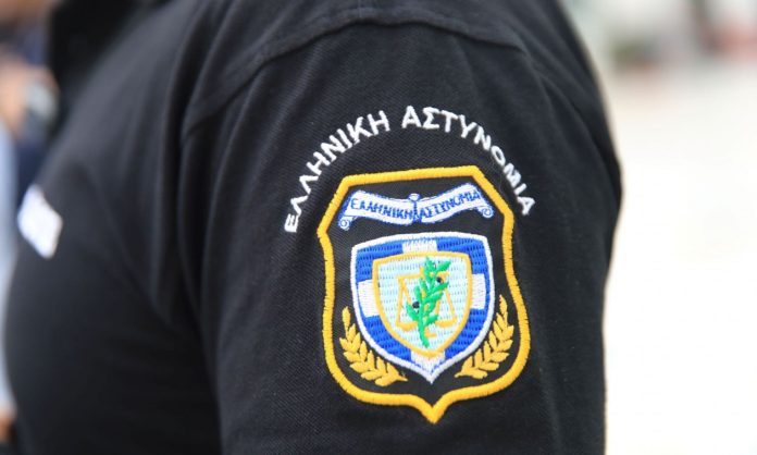 Πώς έφτασαν οι Αρχές στην εξάρθρωση του μεγάλου κυκλώματος ναρκωτικών – Καταθέσεις άνω των 600.000 ευρώ είχε ο υπαρχιφύλακας που εμπλέκεται