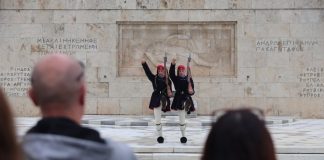 Σύγκρουση ΝΔ-ΠΑΣΟΚ και για το Μνημείο του Αγνώστου Στρατιώτη