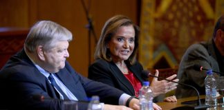 Η Ντόρα Μπακογιάννη ζητά από τον Μητσοτάκη να συμβουλευτεί Καραμανλή, Σαμαρά, Παπανδρέου, Τσίπρα, Βενιζέλο για τα εθνικά