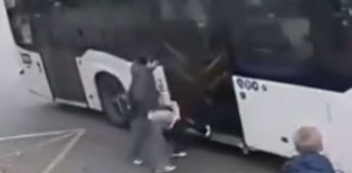 Λεωφορείο έσυρε στον δρόμο 5χρονο αγοράκι αφού πιάστηκε το πόδι του στις πόρτες